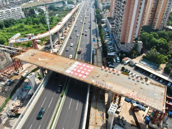 攻坚三季度 | 建设大道延伸线顶推跨越二环线-集团动态-武汉城投集团 