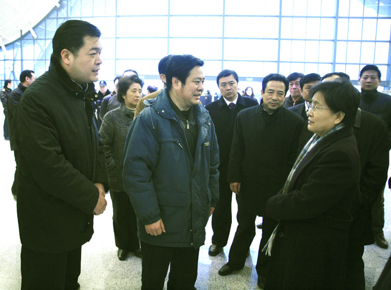 中央治理工程建设领域突出问题事情小组向导检查天兴洲长江大桥等工程-党风廉政-武汉城投集团 